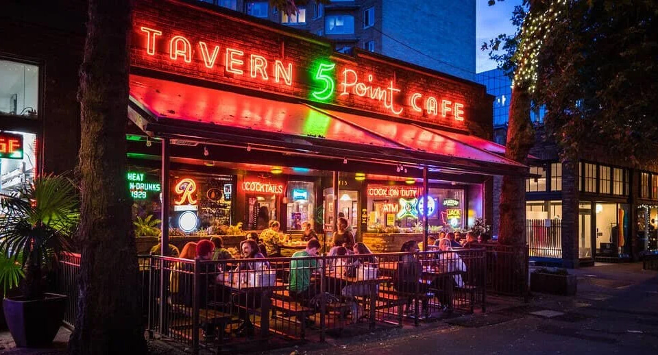 Queen Anne Restaurants & Bars